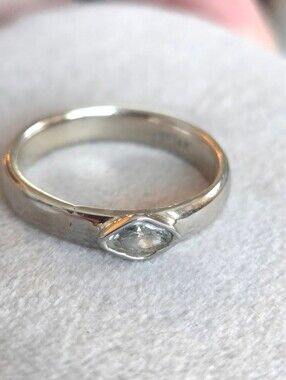 14k Marquise Diamond East-West Bezel Set Solitaire Ring - Unisex - 7.5